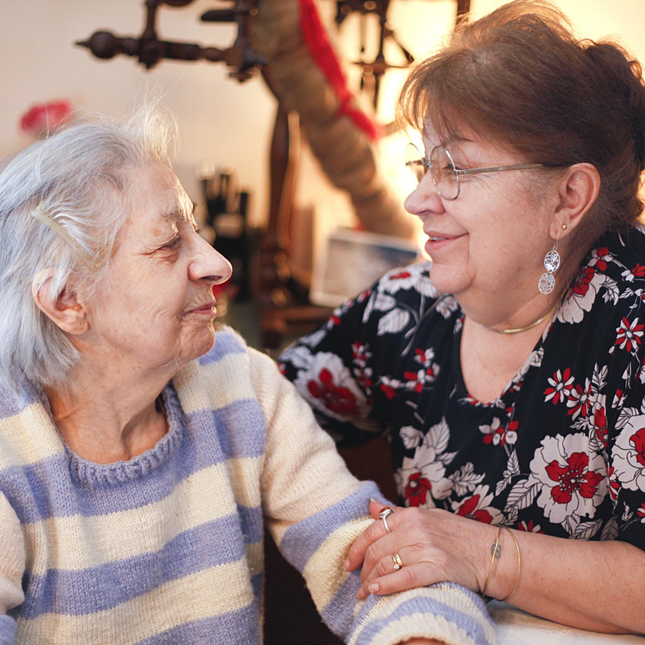 Le décret précise que le départ pour un moment de répit du proche aidant est une "condition nécessaire" à la mise en place d'une prestation de suppléance à domicile, sauf cas exceptionnel. (Grimaud/BSIP)