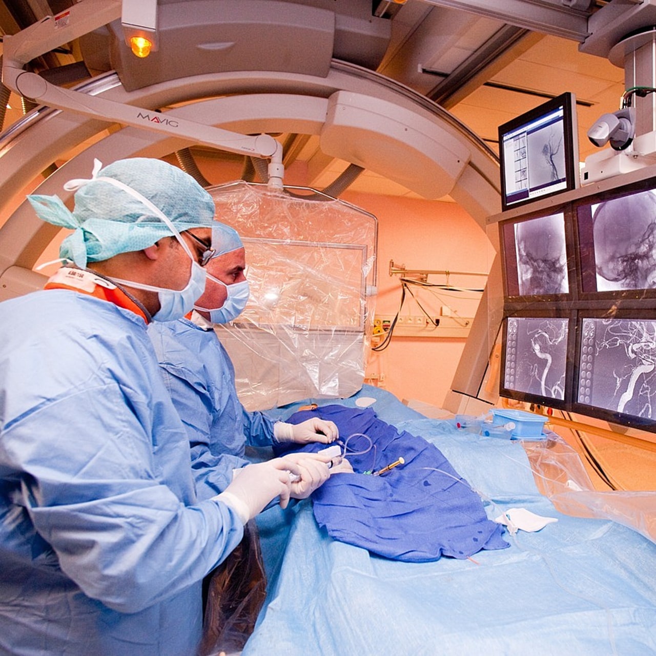 Les radiations attendues de la liste en sus concerneront différentes spécialités, dont la cardiologie interventionnelle. (Burger/Phanie)