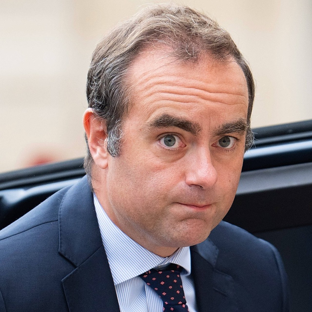 Sébastien Lecornu va d'abord consulter les forces politiques représentées au Parlement en vue d'adopter un budget pour 2026. C'est seulement "à la suite de ces discussions" qu'il nommera les membres de son Gouvernement. (Jeanne Accorsini/Sipa)