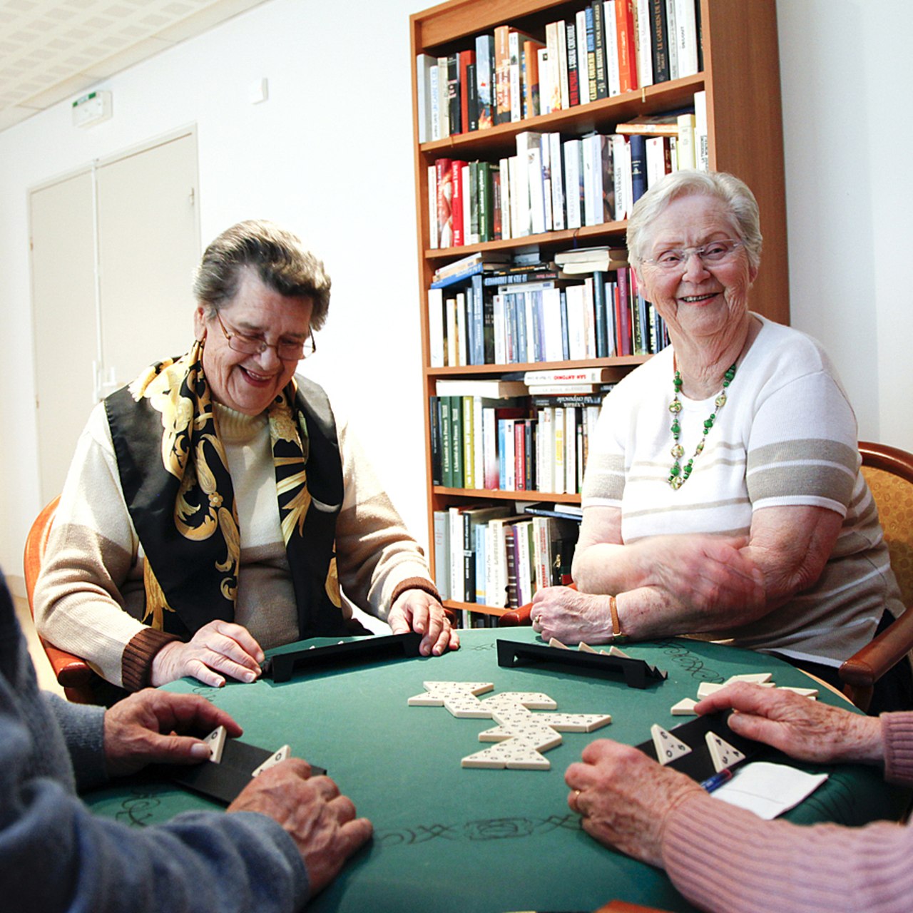 La communication sur les réseaux sociaux s'adresse aux familles des résidents pour les informer, au grand public pour redorer l'image des Ehpad et aux potentiels professionnels pour pallier le manque d'attractivité du secteur. (Grimaud/BSIP)
