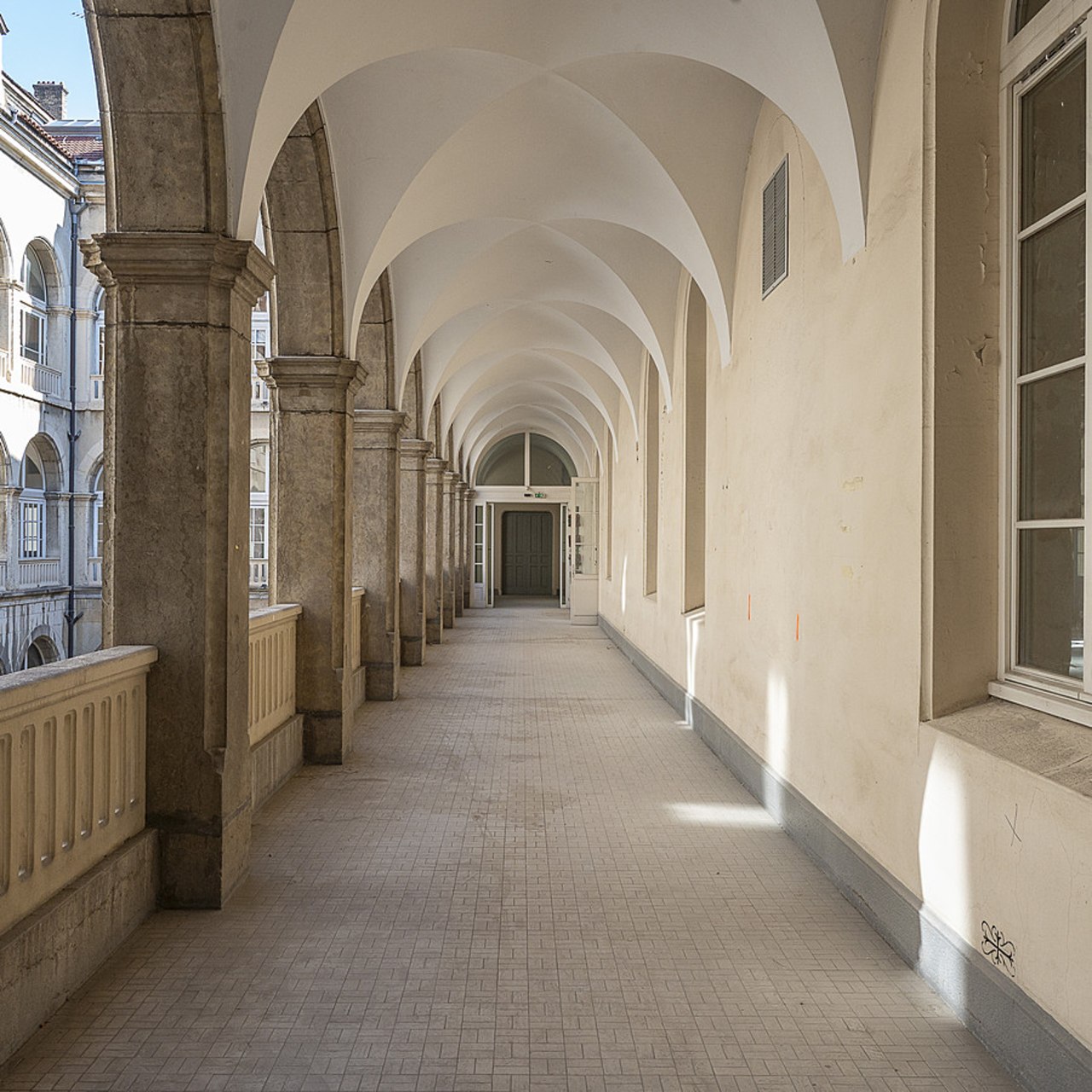 Le foyer d'Ainay, site patrimonial du 2e arrondissement lyonnais, se modernise pour mieux accueillir ses résidents. (Métropole de Lyon/Anaïs Mercey)