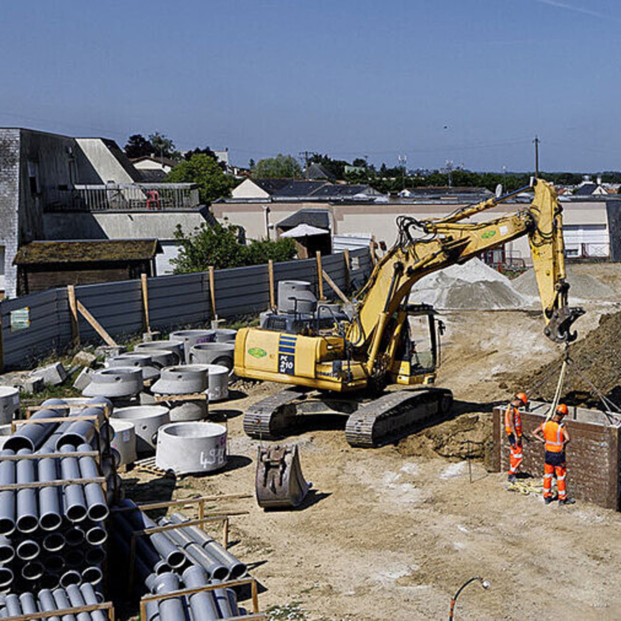 Le chantier de la Maison Rochas, à la fois FAM et MAS, a débuté à Mesnil-en-Vallée. (Bertrand Béchard)