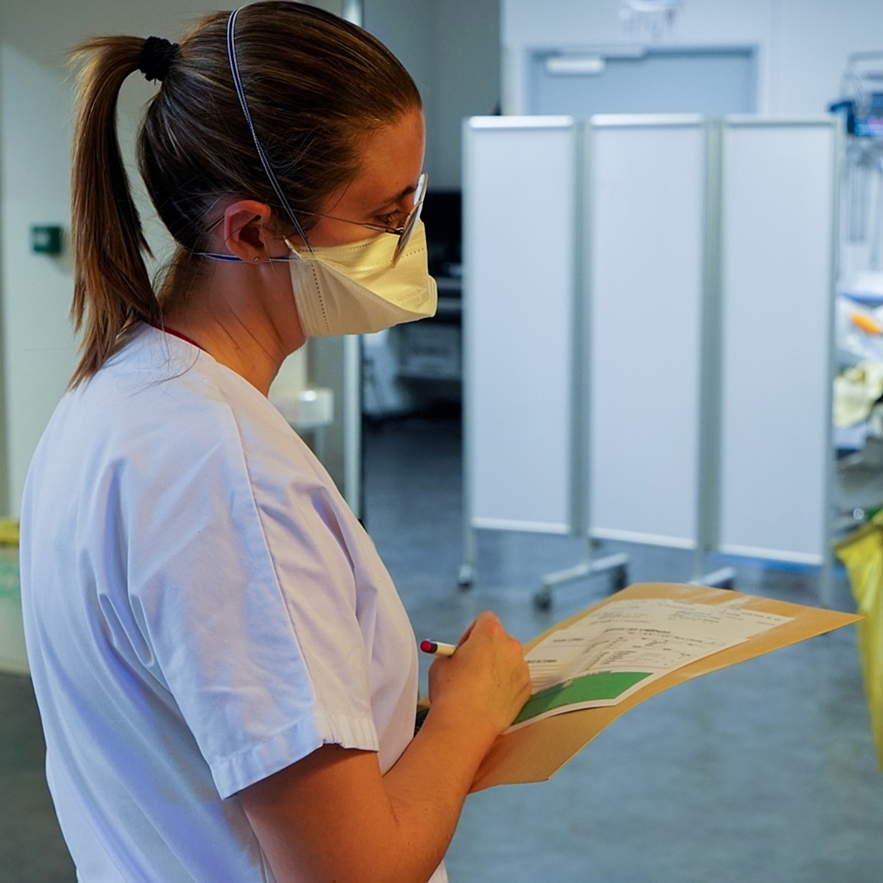 Le reclassement des infirmiers hospitaliers polynésiens corrige "une injustice de plus de quinze ans". Il s'accompagne de l'adoption d'un grade unique avec avancement linéaire et d'une revalorisation des grilles indiciaires. (Tremelet/Image Point FR/BSIP)