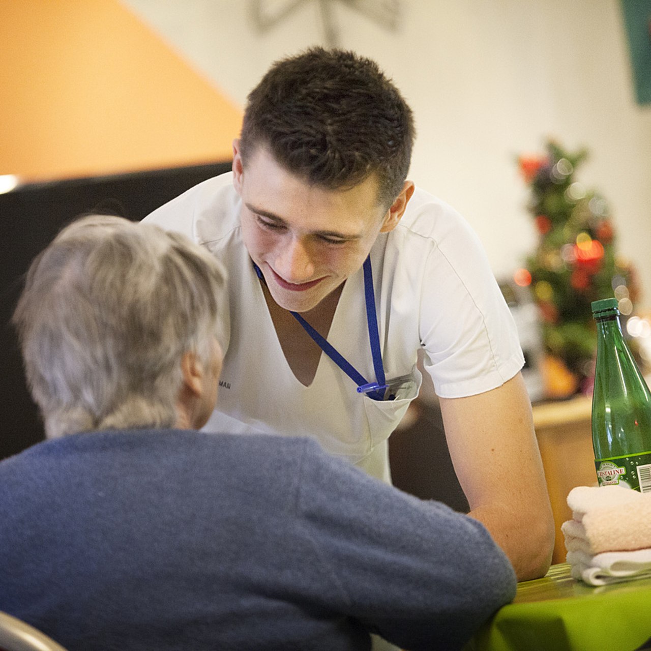 En six mois, Perf Ehpad a accompagné près de 600 établissements en difficulté. Fort de ses bons résultats, le dispositif pourrait évoluer en 2026. (Amélie Benoist/Image Point Fr/BSIP)