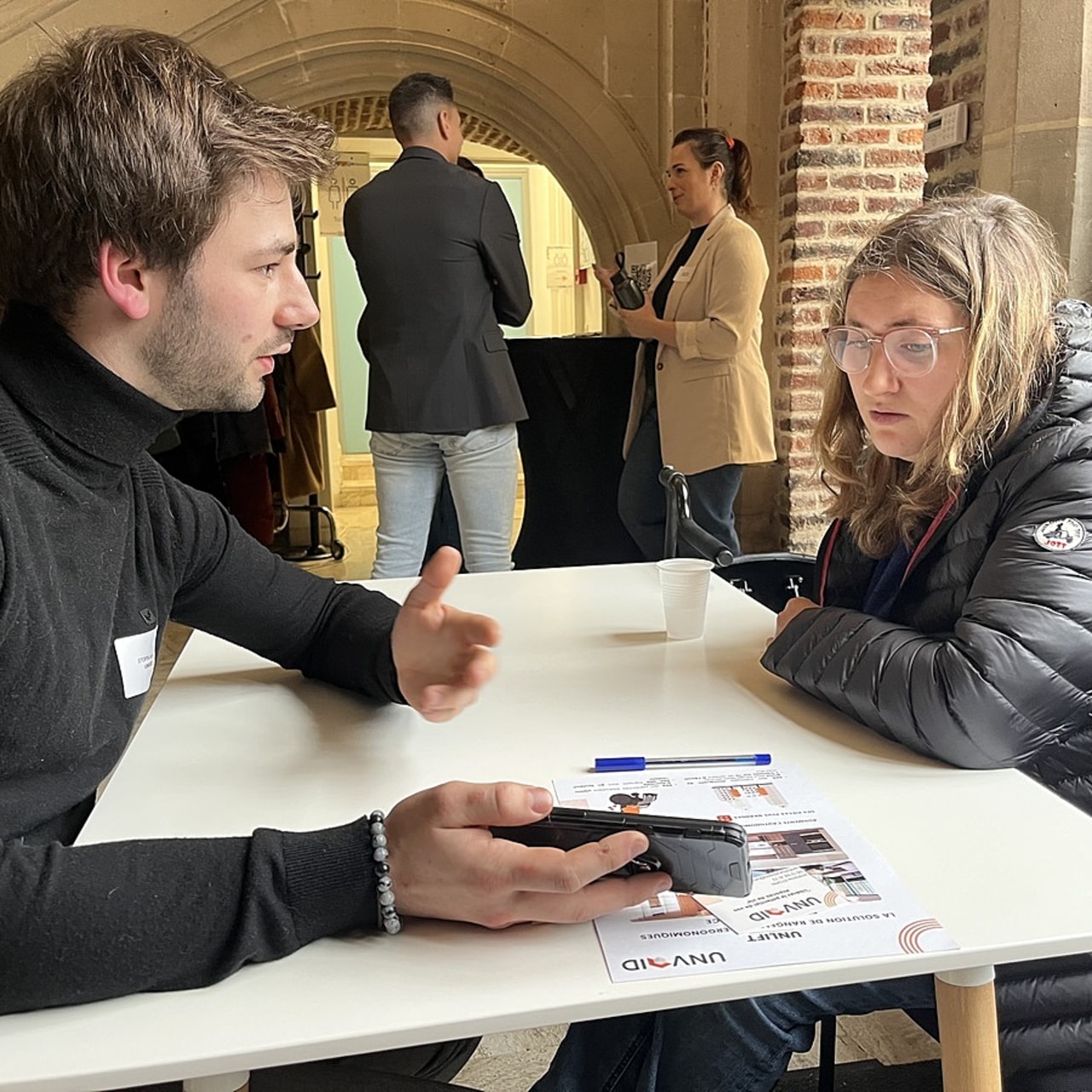 Chaque année à Arras, le forum de l'expérimentation bien vieillir d'Eurasenior a pour but d'aider les start-up à trouver des établissements partenaires pour tester leurs projets. (Lucie de Gusseme/Hospimedia)