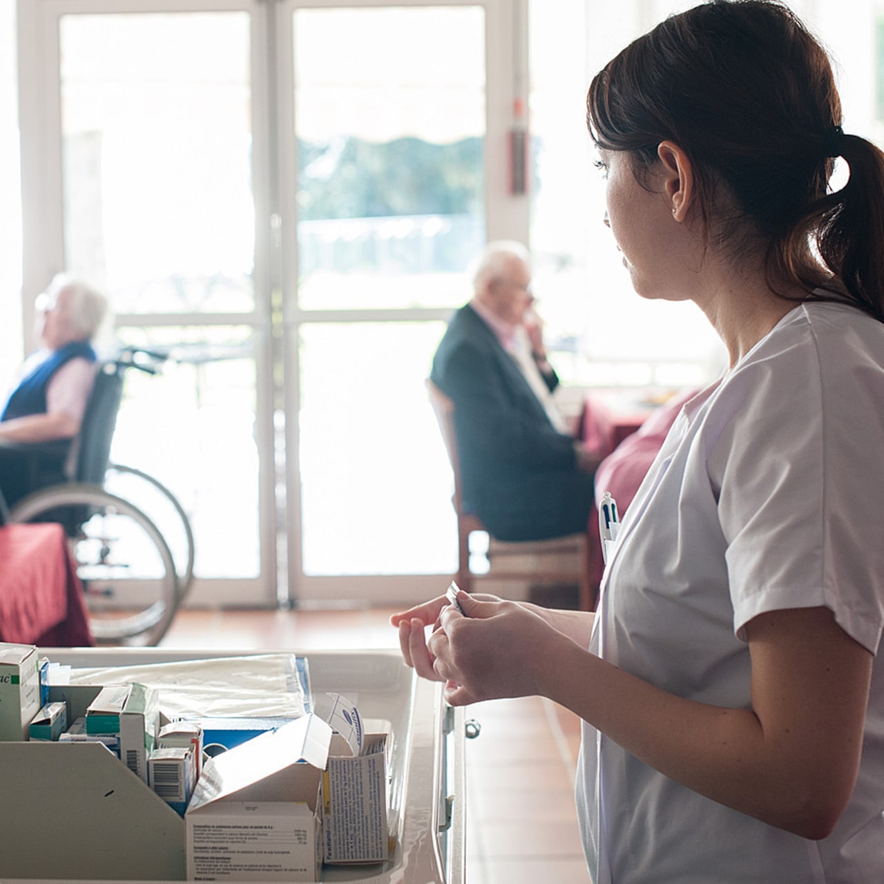 Plus de quatre Français sur dix interrogés pensent vieillir en mauvaise santé, selon un sondage Opinionway pour Clariane. (Albane Noor/BSIP)