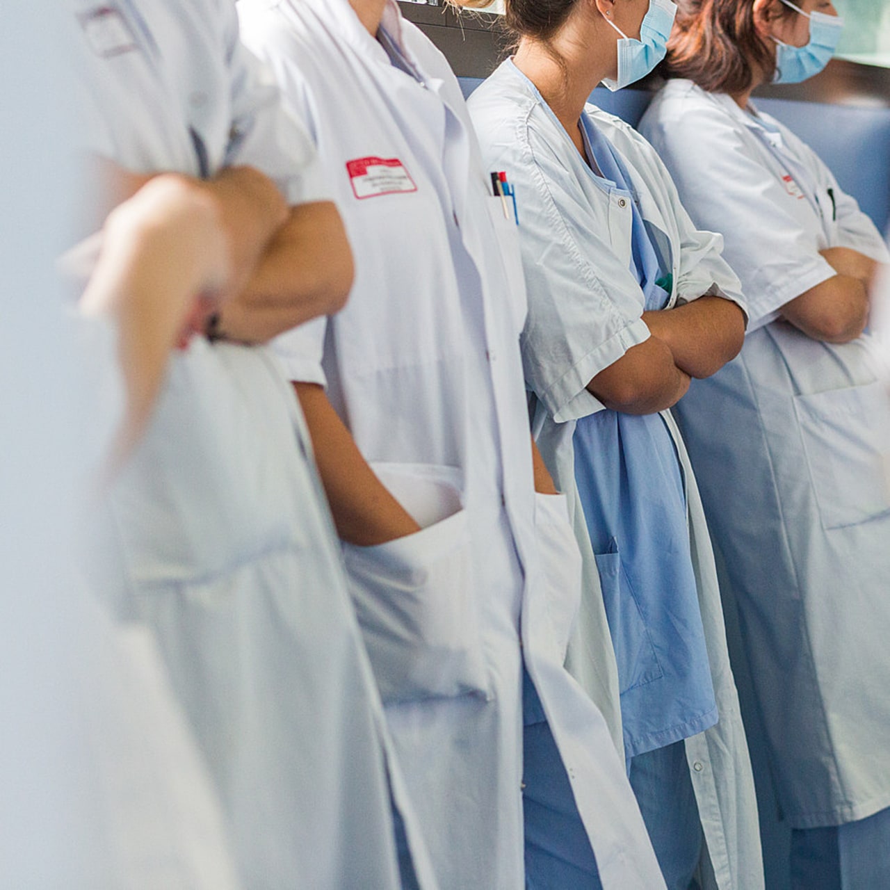 Pour les hospitalo-universitaires et les praticiens hospitaliers, dans l'application de la réforme des astreintes, le compte n'y est toujours pas. (Burger/Phanie)