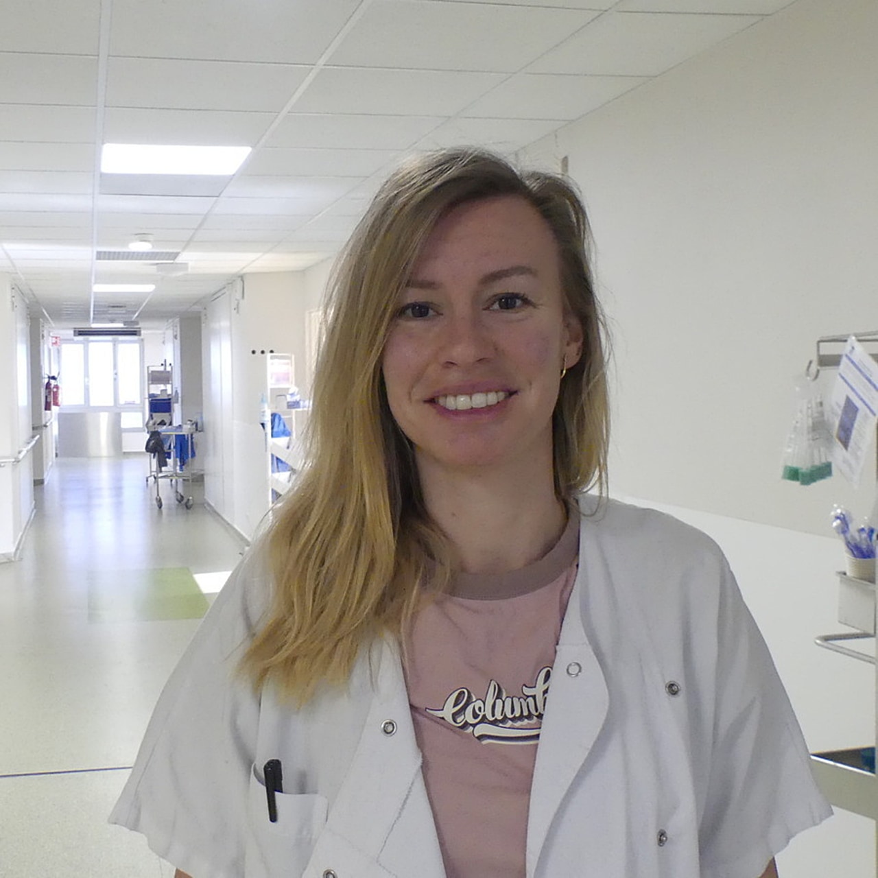 Anaïs Gabez est, depuis début décembre, l'unique infirmière au sein du protocole de coopération de l'insuffisance cardiaque dans le département de Haute-Savoie. Une deuxième professionnelle est en formation. (Hôpitaux du Pays du Mont-Blanc)