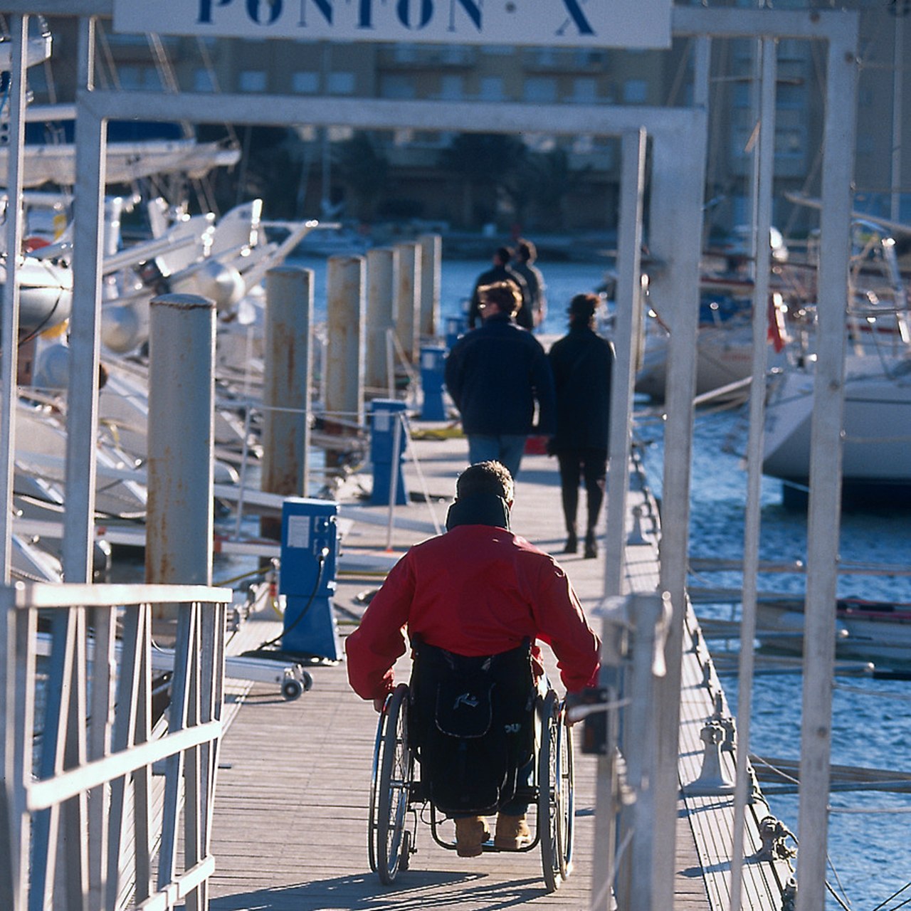 Une récente étude de l'Unapei souligne le caractère essentiel des vacances adaptées mais également les nombreux freins qui les entourent. (Theobald/BSIP)