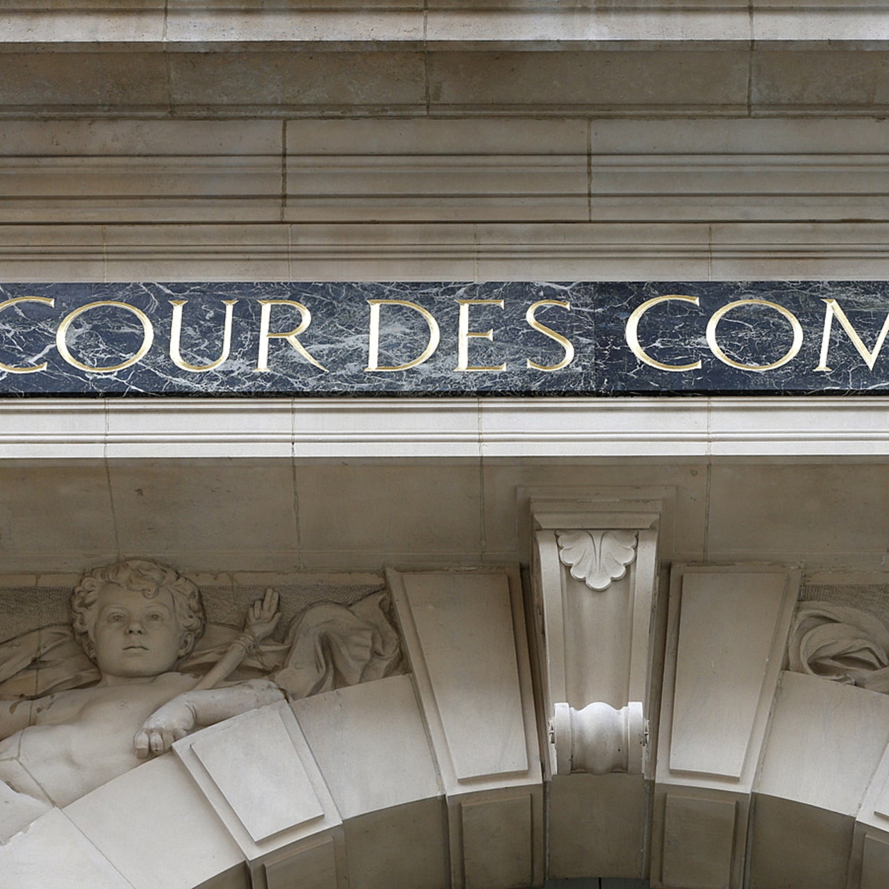 Si l'allocation aux adultes handicapés est le principal point d'attention, une difficulté dans la gestion des dépenses pour la protection juridique des majeurs est soulignée. (Godong/BSIP)