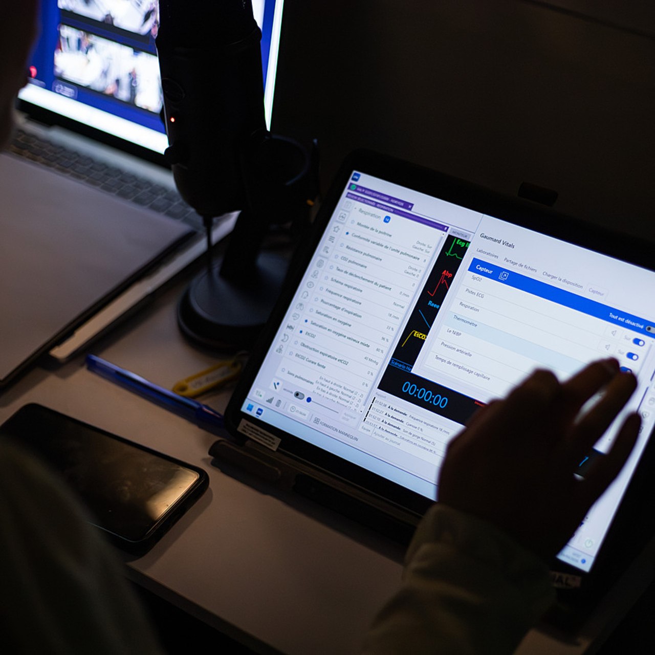 Malgré l'abondance de travail à mener, ANS et Anssi se disent "optimistes" sur son application dans les années à venir. (Lucie Morel/Hospimedia)