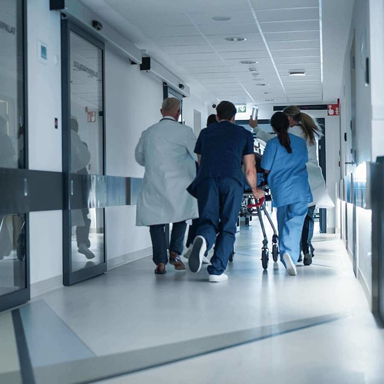 Les métiers de la santé sont reconnus comme étant sources de stress et de souffrance largement au-dessus de la moyenne des autres professions tout secteur confondu. (SPL/BSIP)