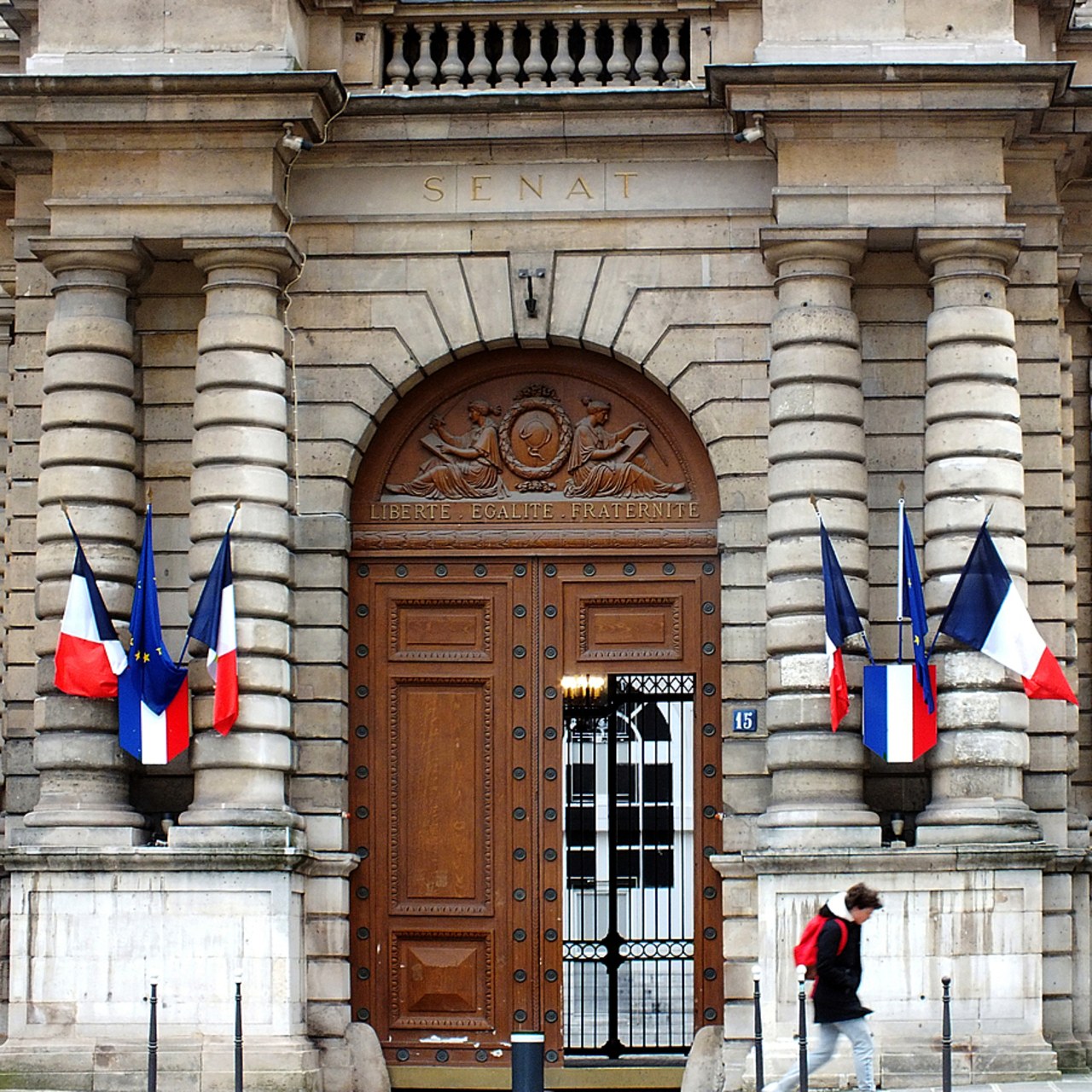 Le renouvellement de la moitié des sièges du Sénat est prévu le 27 septembre. Parmi les élus dont le mandat se termine, candidats à leur réélection, figure une trentaine de sénateurs liés à la santé ou au médico-social. (Houin/BSIP)