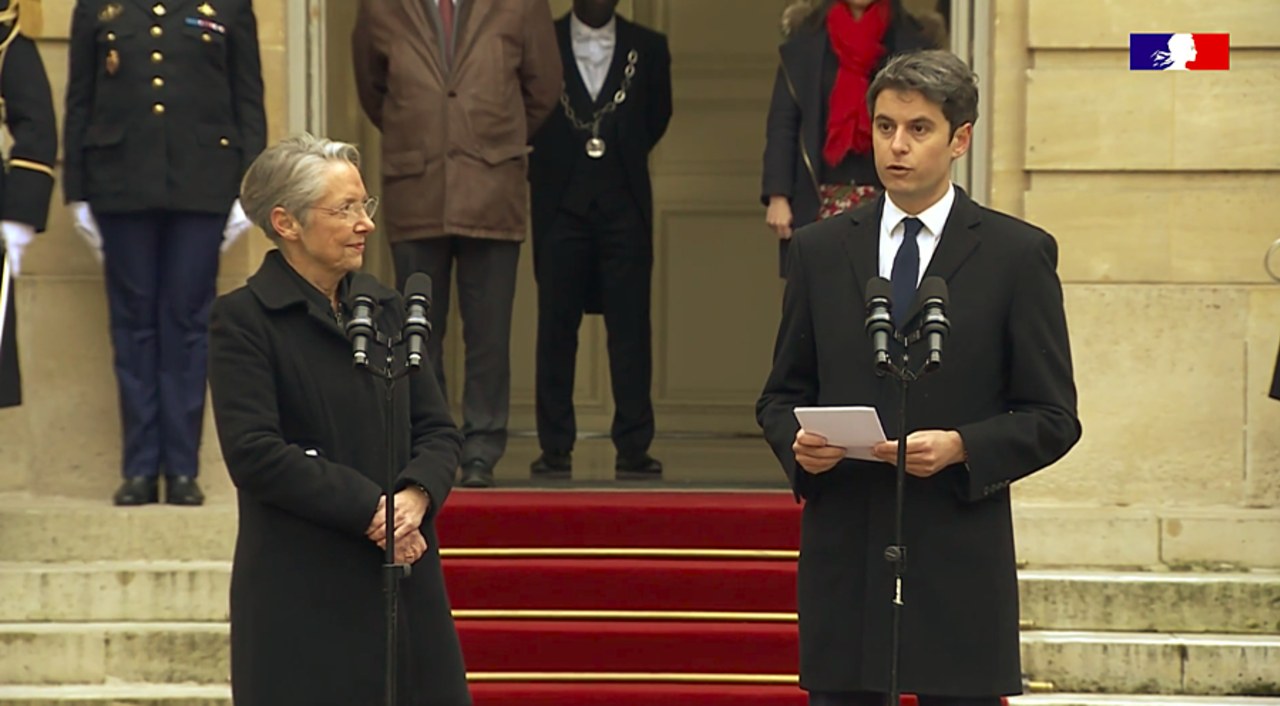 Ce 9 janvier, Gabriel Attal a promis, à l'occasion de sa passation de pouvoir avec Élisabeth Borne, de "renforcer les services publics" parmi lesquels compteront au rang des priorités la santé et en particulier l'hôpital public. (Capture d'écran Matignon/X)