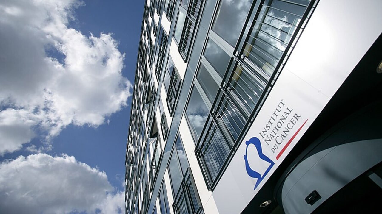 Officiellement créé le 24 mai 2005, l'Institut national du cancer est une agence d'expertise sanitaire et scientifique publique de l'État à laquelle a été confié l'objectif de réduire le nombre de cancers et leur impact. (Garo/Phanie)