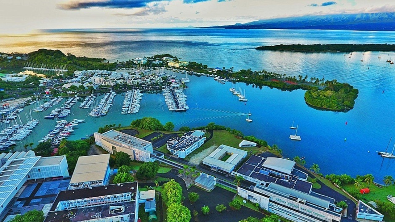 D'ici 5 ans, les Antilles et la Guyane (ici le site principal de la faculté de médecine situé sur le campus de Fouillole à Pointe-à-Pitre en Guadeloupe) compteront 60 hospitalo-universitaires et 31 chefs de cliniques assistants. La première promotion d'internes est attendue à l'automne 2026. (Université des Antilles)