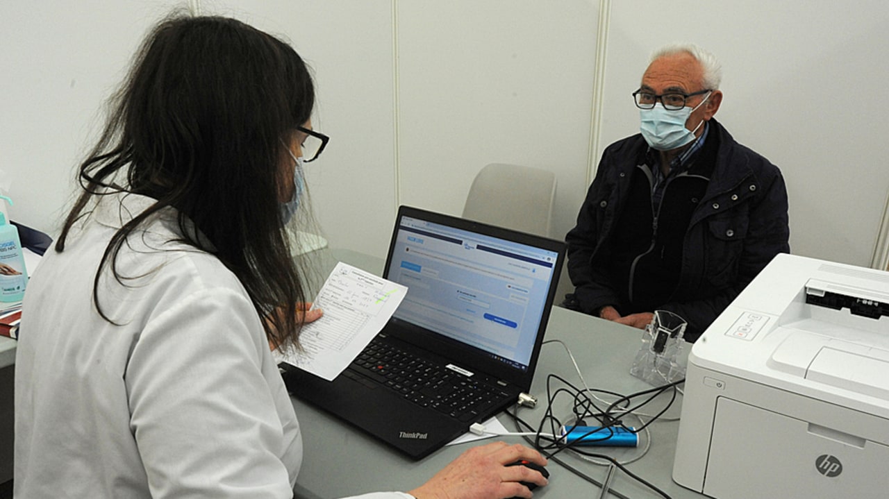 Participation aux crises sanitaires et au Sas, intégration d'un IPA, télésanté et plus largement numérique en santé... Les organisations gestionnaires des centres de santé et l'Assurance maladie ont trouvé un accord (Pascal Bachelet/BSIP)