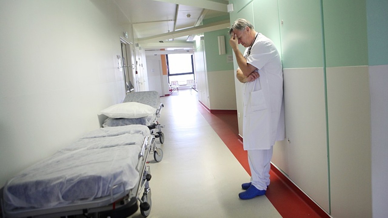 Le constat de la FHF est limpide : en ce début d'été, 99% des établissements publics de santé, sociaux et médico-sociaux connaissent "des difficultés de recrutement de manière permanente ou ponctuelle". (Amélie-Benoist/Image Point FR/BSIP)