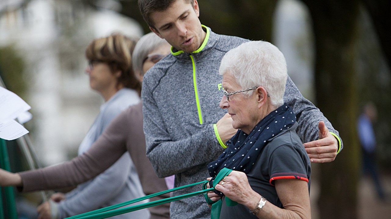 L'activité physique adaptée est une intervention non médicamenteuse dont les bienfaits sont démontrés par de nombreuses études, mais qui n'a pas encore beaucoup investi le champ de l'oncopédiatrie. (Amélie Benoist/Image point FR/BSIP)