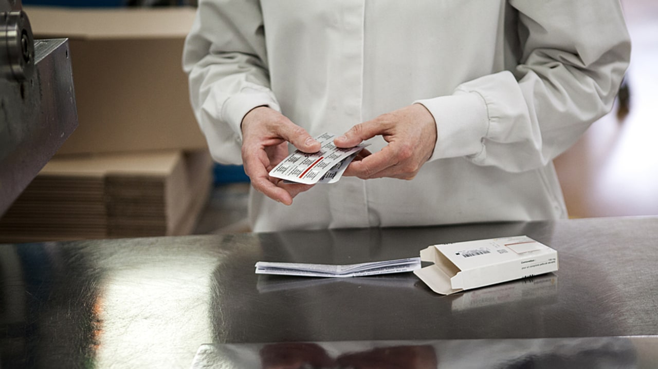 L'analyse des éléments de suivi de la certification, recueillis depuis 2016, a pour objectif d'optimiser les pratiques des entreprises du médicament et des organismes certificateurs, ainsi que de faire évoluer au besoin la procédure de certification établie par la HAS. (Amélie Benoist/Image Point FR /BSIP)