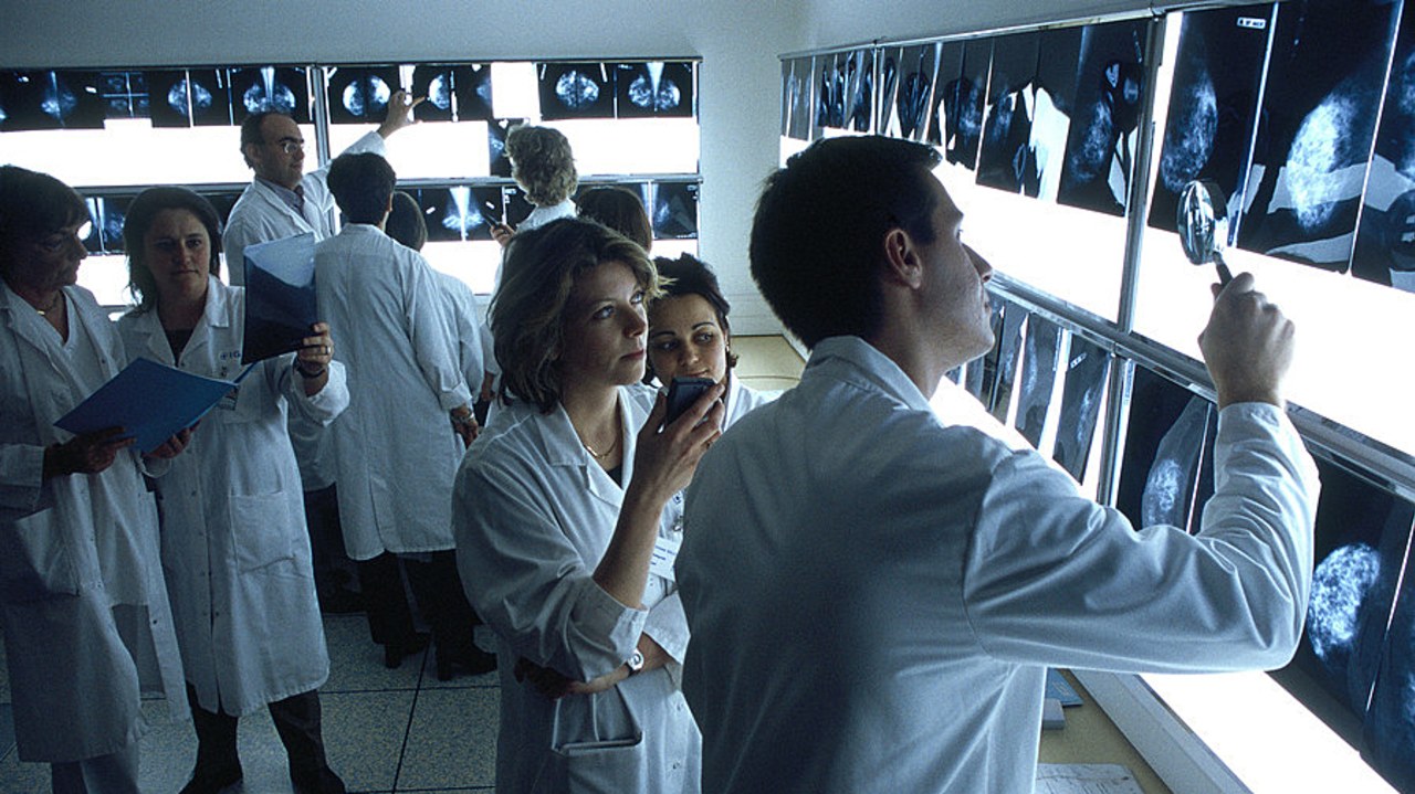 La généralisation de l'accréditation doit permettre aux médecins hospitaliers d'interroger leurs pratiques