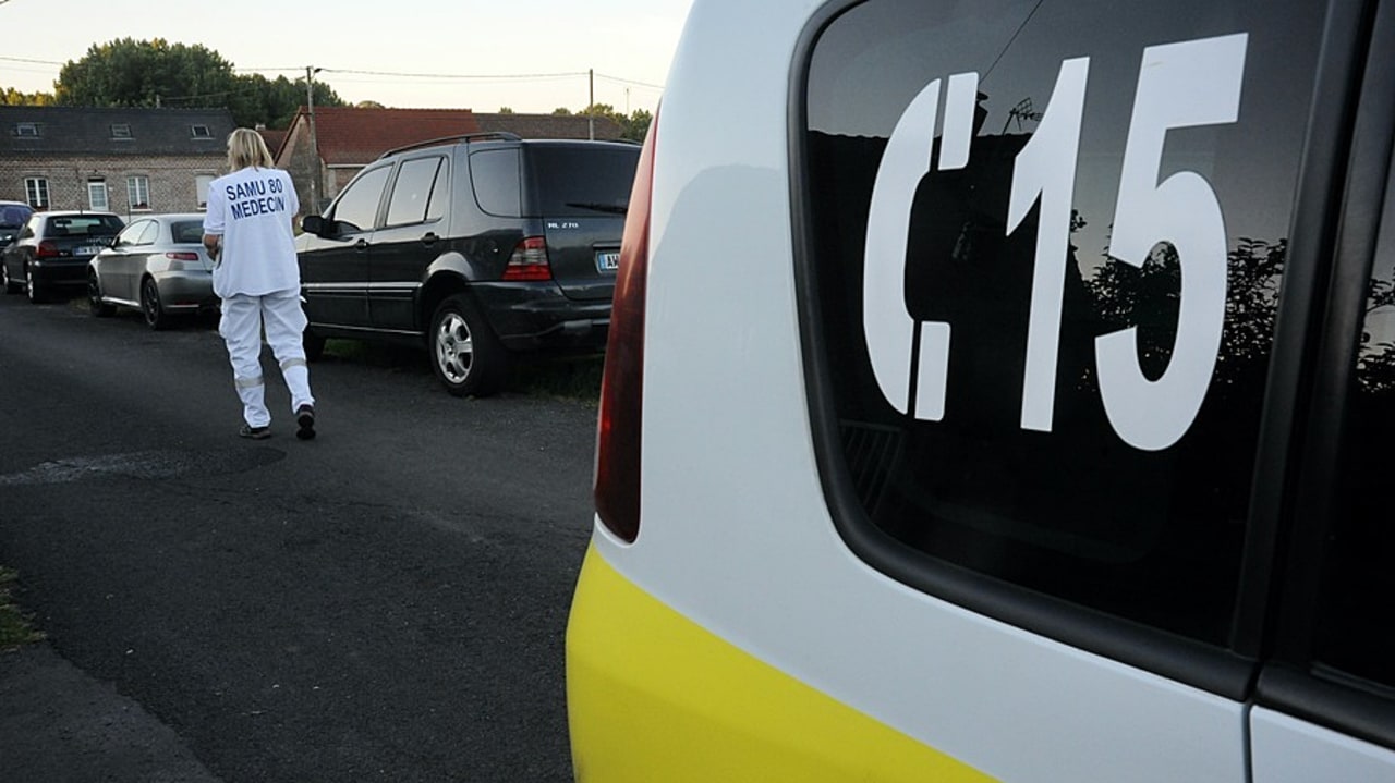 Les urgentistes le reconnaissent : la plus-value médicale systématique en Smur est loin d'être toujours évidente. Dans certaines situations, les praticiens seraient parfois plus utiles au Samu ou au sein des urgences. (Pascal Bachelet/BSIP)