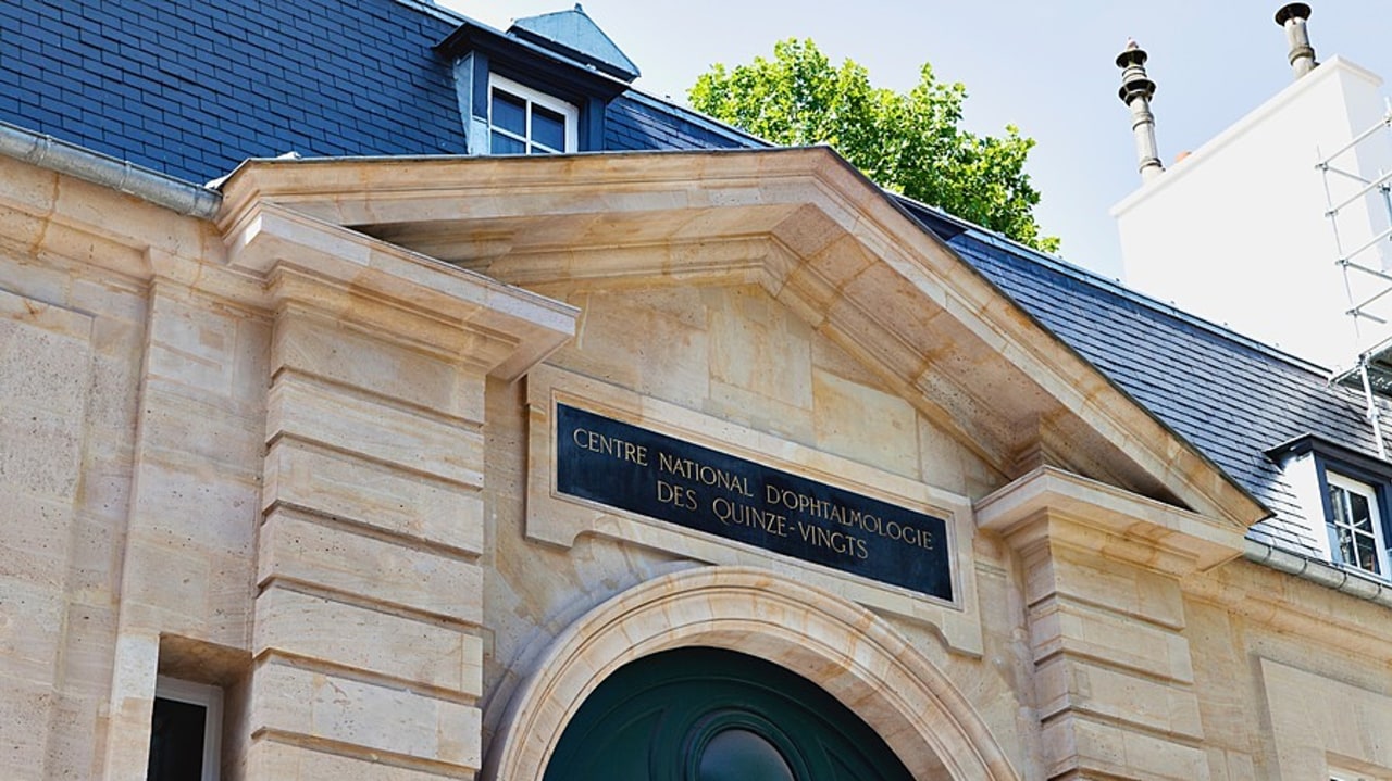 Outre l'annulation de l'arrêté nommant en mars 2021 Nicolas Péju à la tête du CH national ophtalmologique des Quinze-Vingts à Paris, les juges enjoignent au CNG d'organiser sous deux mois une nouvelle procédure de recrutement. (LPN/Image Point FR/BSIP)