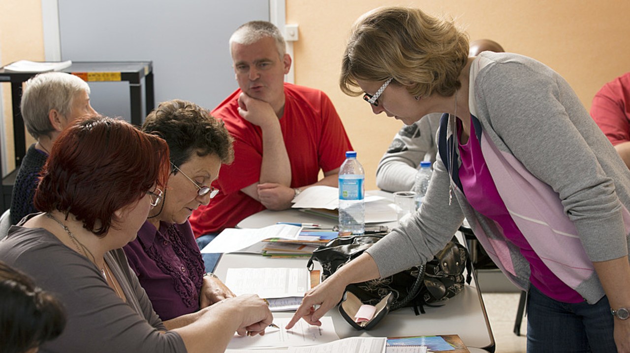 Un premier cahier des charges du service public départemental de l'autonomie devrait être confronté aux réalités de terrain, avant une généralisation. (Astier/BSIP)