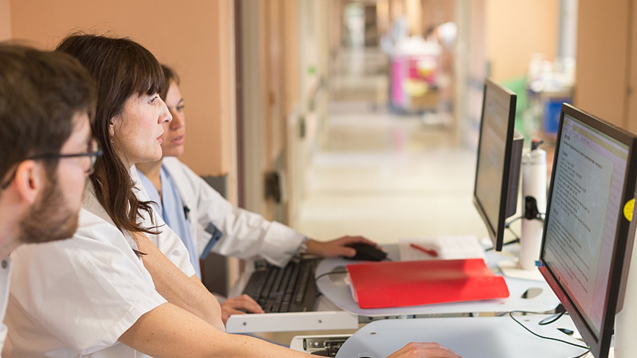 Au moins trois appels à financements sont attendus, auxquels s'ajouteront par la suite des modalités de financements pérennes en faveur de la cybersécurité dans les établissements. (A. Noor/Image Point FR/BSIP)