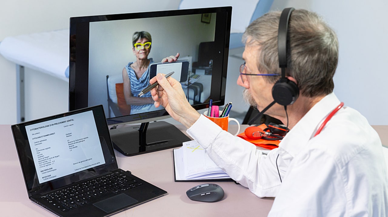 La première prise en charge du dispositif médical numérique de télésurveillance concerne Cureety Techcare. (Collanges/Image point FR/BSIP)