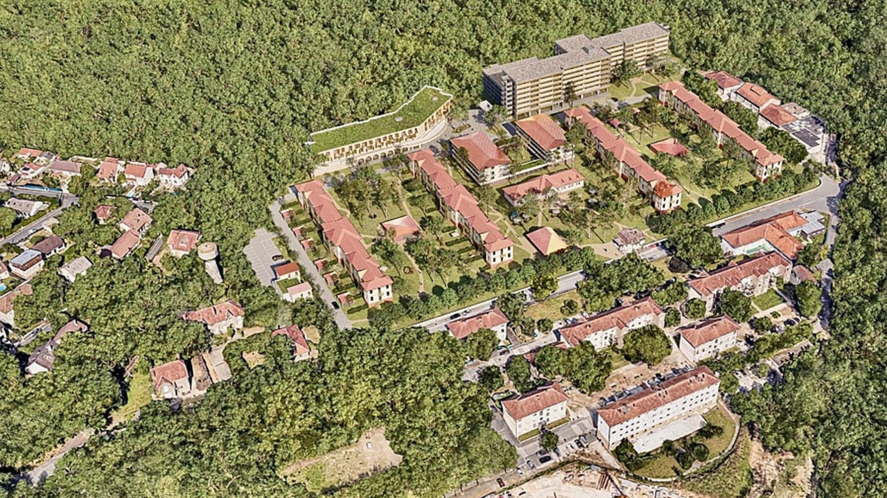 La parcelle qui accueille l'ancien hôpital Joffre de Draveil mixe bâtiments et forêts. Résolument durable, l'opération de "valorisation partenariale" qui s'annonce se présente comme un véritable "démonstrateur du recyclage urbain". (AP-HP)