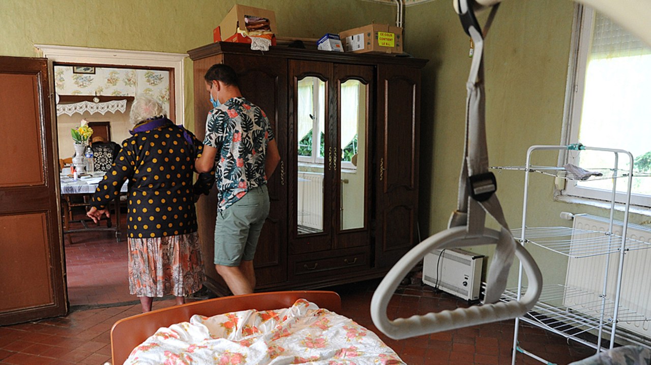 Les acteurs du vieillissement attendent un nouveau texte sur le grand âge, qu'il prenne ou non la forme d'une loi de programmation. (Pascal Bachelet/BSIP)