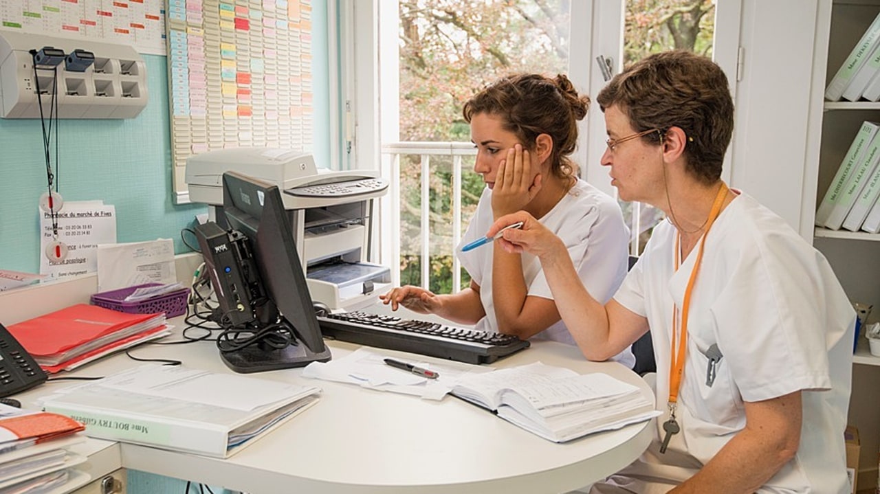 La déclaration d'un incident significatif ou grave doit être effectuée sans délai. (Astier/BSIP)