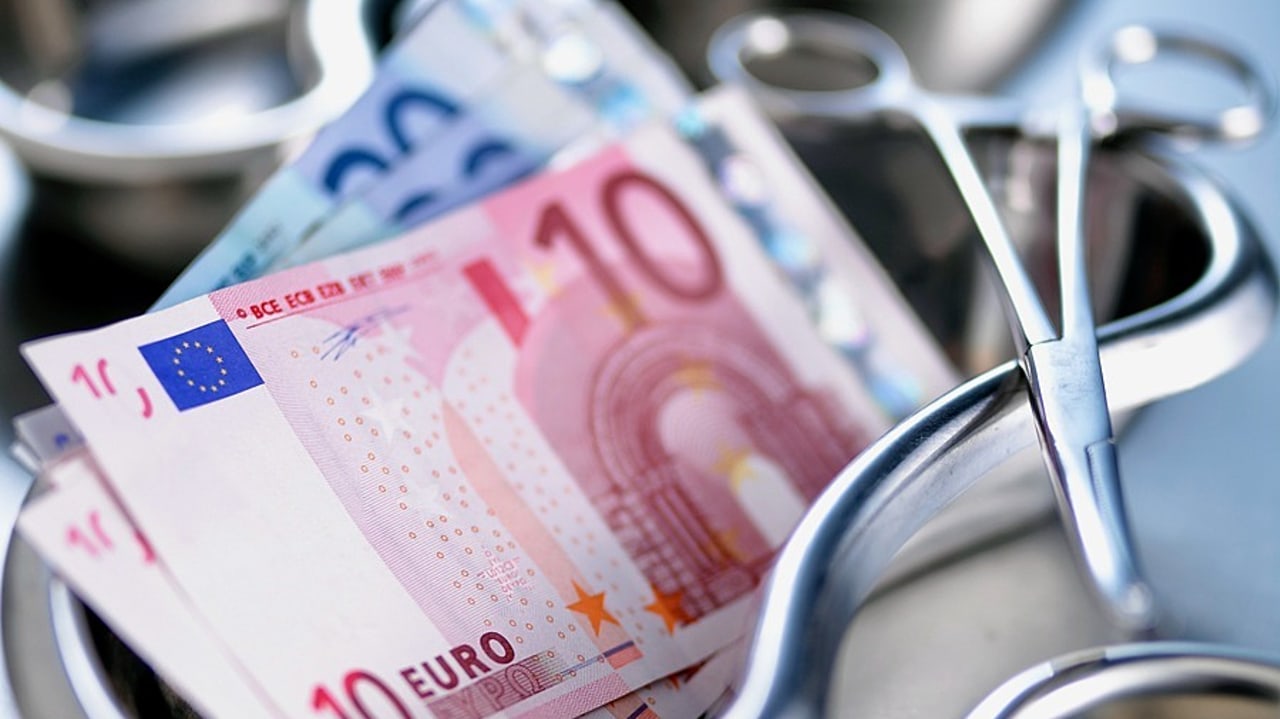 L'évolution tarifaire 2024 dans le champ MCO entend avant tout "dynamiser" les activités de médecine, pédiatrie, gynécologie-obstétrique, greffe et soins palliatifs. (SPL/Adam Gault/BSIP)