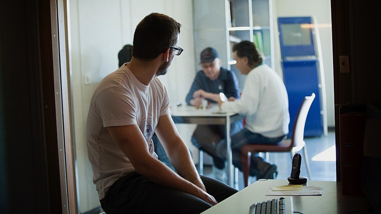 La crise sanitaire a eu le mérite de rappeler au plus grand nombre l'importance que revêt la psychiatrie. Pour autant, le secteur n'en finit pas de faire face à des défis majeurs pour attirer et fidéliser, surtout les services intra-hospitaliers. (Amélie-Benoist/Image point FR/BSIP)