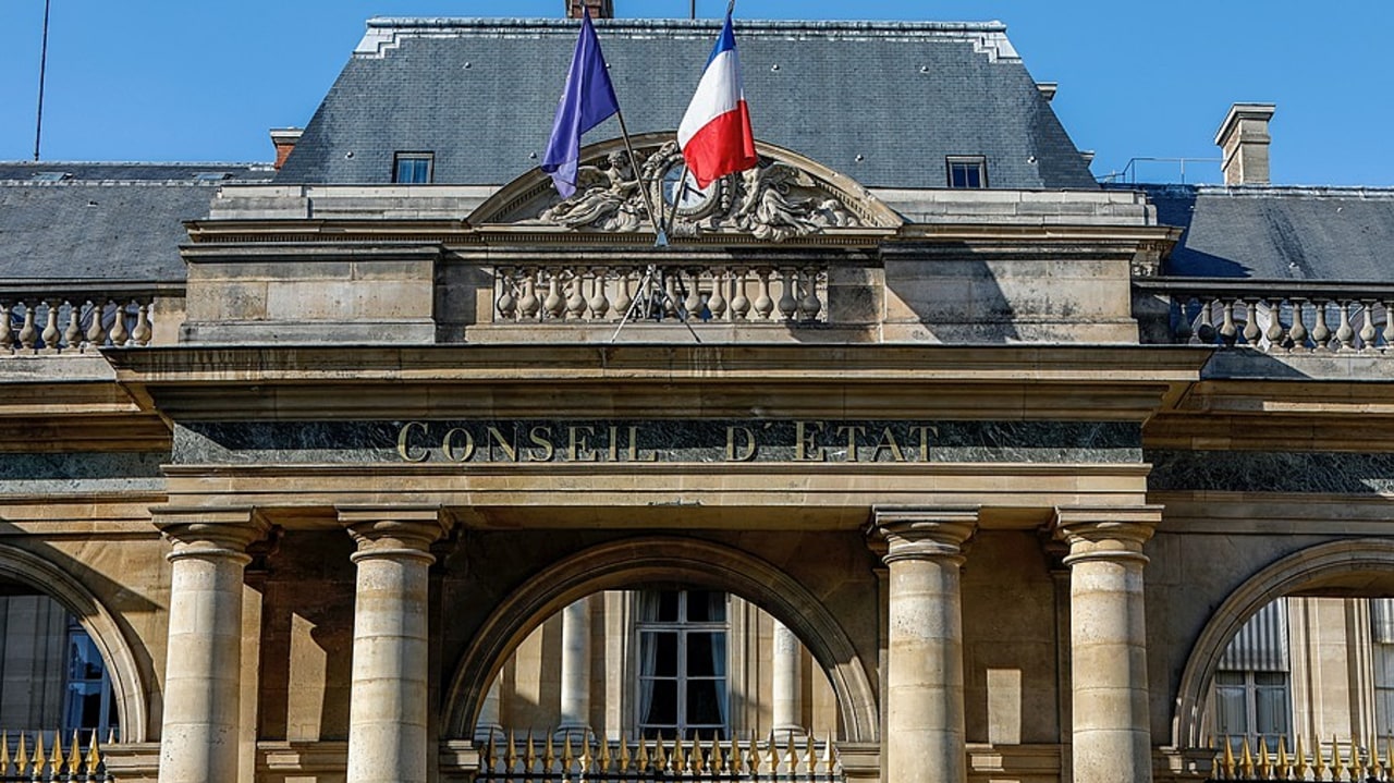 Selon le conseil d'État, les établissements médico-sociaux privés ne sont pas tenus de passer des marchés publics pour leurs commandes. (Godong/BSIP)