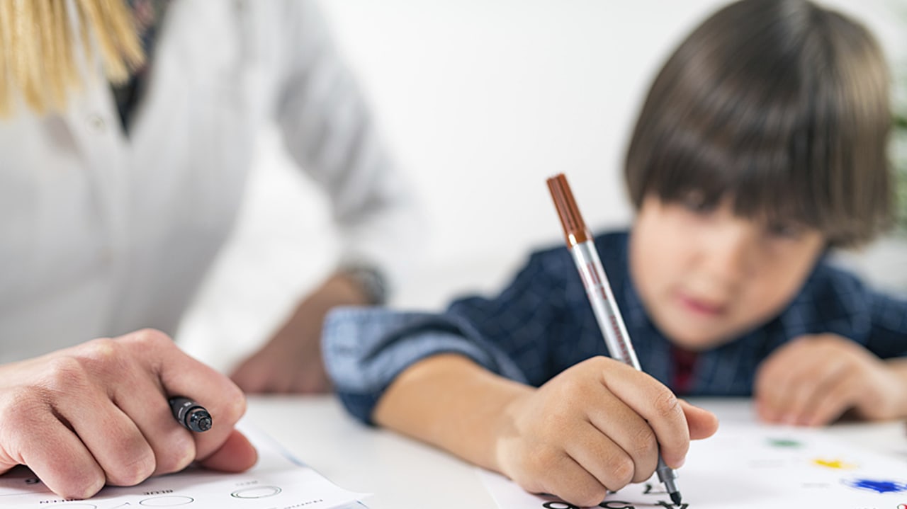 Au-delà de la structuration de la filière de dépistage, il faut plus de professionnels formés à l'autisme. (SPL/ BSIP)