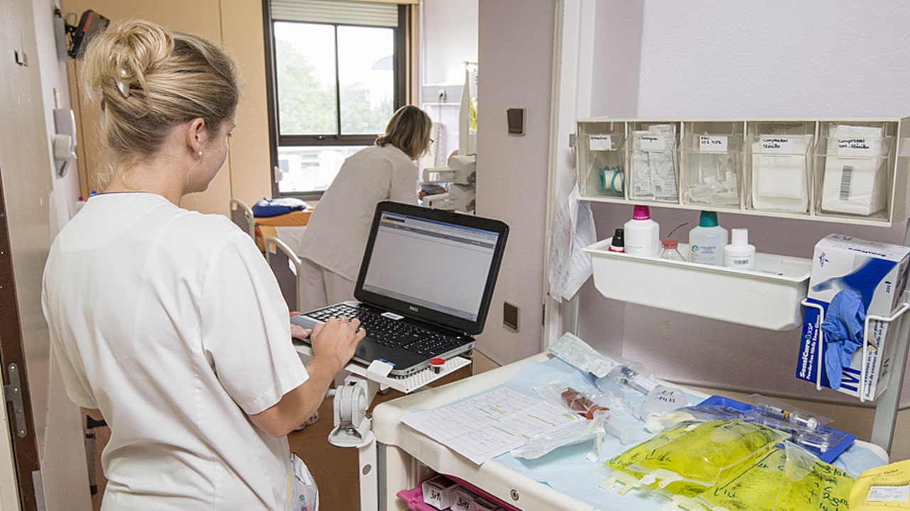 L'investissement des personnels soignants se compte en heures de travail supplémentaires. (Astier/BSIP)