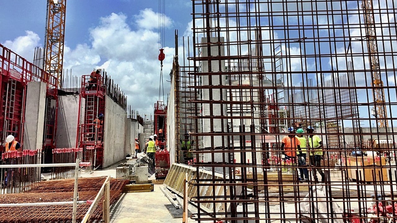 Le démarche initiée par le Csis permet d'échanger avec l'établissement et son ARS sur ses propres hypothèses, de sécuriser les projections, d'envisager de nouveaux phasages des opérations et enfin d'éclairer les prises de décision en toute connaissance de cause. (Thomas Quéguiner/Hospimedia)