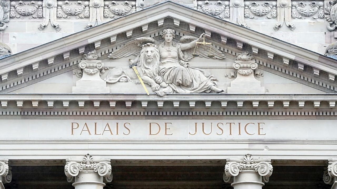 Alors que sa limite d'âge tombait le 4 novembre 2020 à 66 ans et 7 mois, l'ancien psychiatre de Robert-Ballanger a continué à travailler jusqu'en mars 2021 sans avoir préalablement formalisé de demande en ce sens à son hôpital et au CNG. (Godong/BSIP)