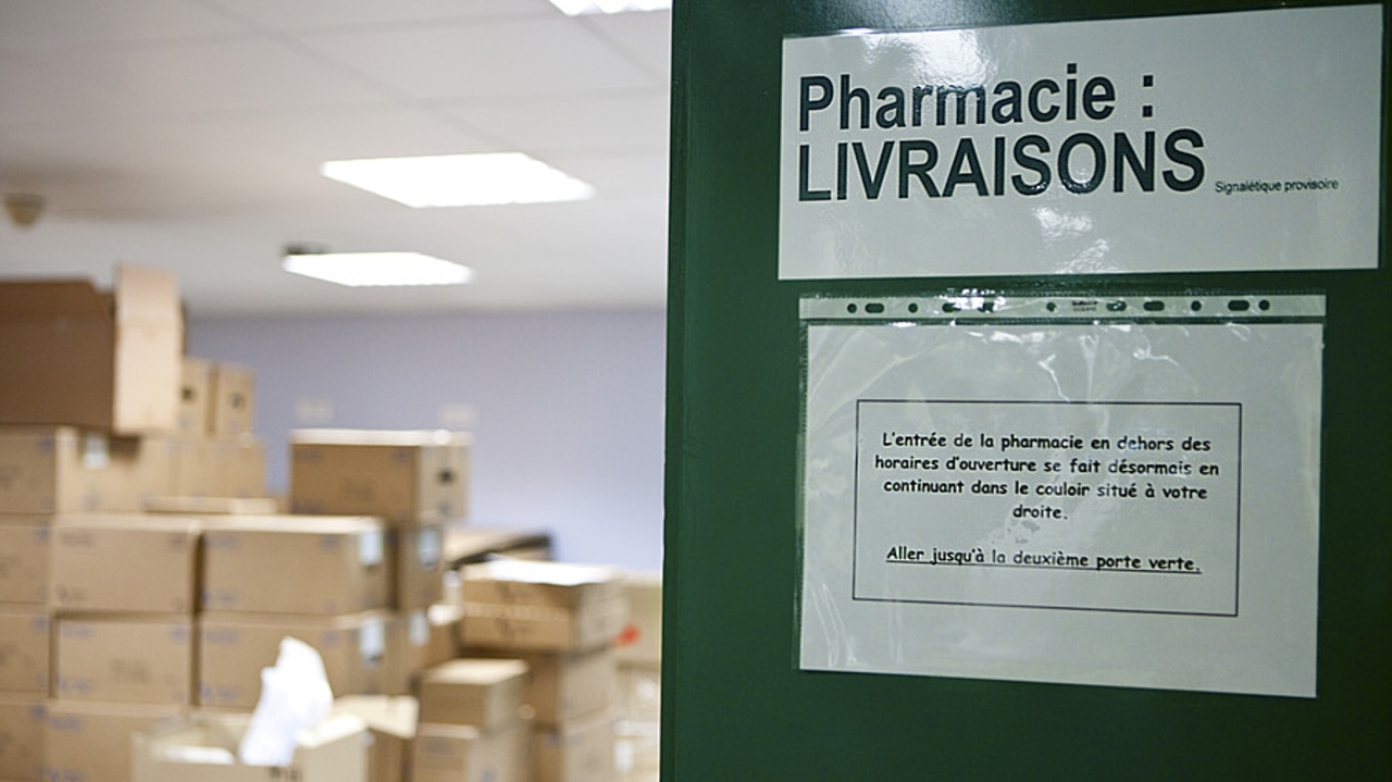 Le cadencement des commandes, la massification et la dématérialisation par l'EDI ou échange de données informatisées sont des leviers pour optimiser la logistique des produits de santé. (Amélie Benoist/Image Point FR/BSIP)