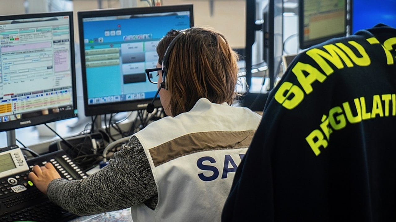 Trop long, trop cher… Depuis son lancement en 2017, le bandeau de communication du programme SI-Samu n'a été déployé que dans une douzaine de Samu. L'objectif de la V2 est de doubler le rythme, et ceci à moindre coût. (Jessica Bordeau/Image point FR/BSIP)