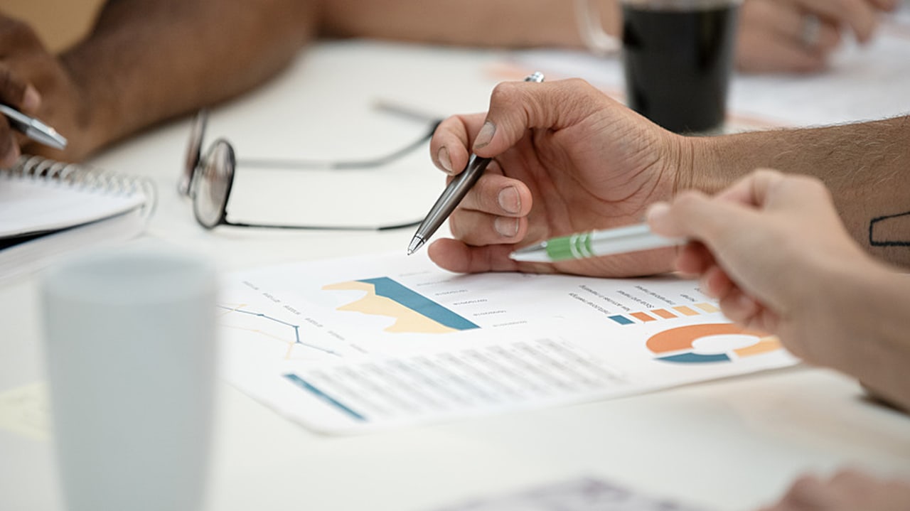 L'instruction autorise la suspension de signature des Cpom avec les Ehpad mais n'interdit pas cette démarche, quand la situation de l'établissement l'exige. (Altopress/Photoalto/BSIP)
