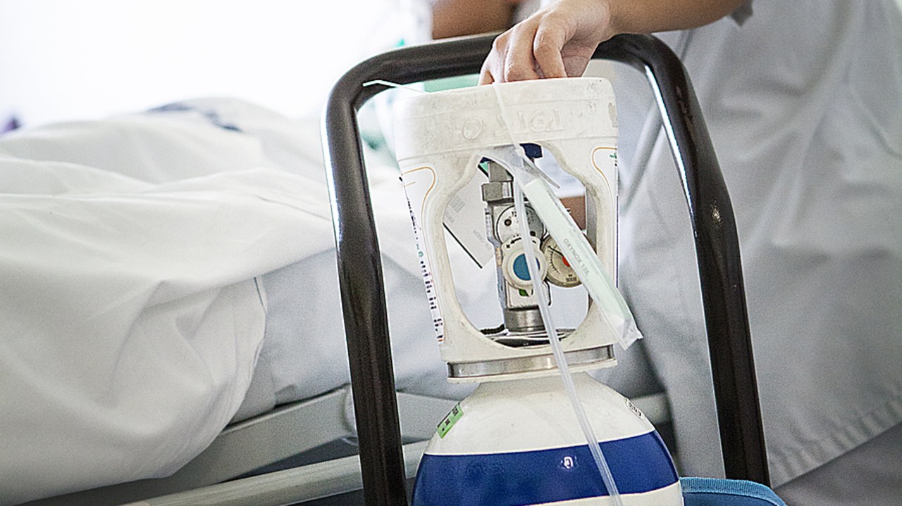 Toute fuite détectée sur son réseau doit être prise en charge par les établissements de santé. Ce qui semble infaisable pour le protoxyde d'azote. (Amélie Benoist/Image point FR/BSIP)