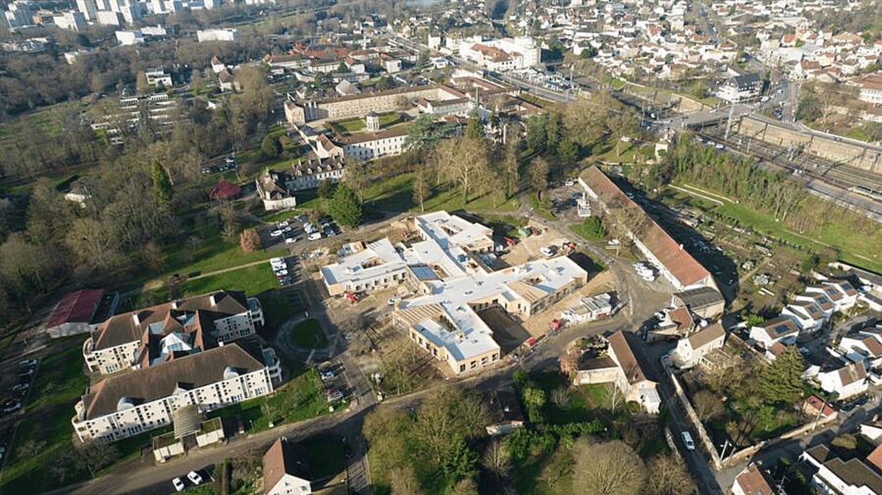 Avec cette nouvelle structure, le CH La Chartreuse souhaite étendre son offre médico-sociale et renforcer  l'accompagnement des personnes souffrant de troubles psychiques sévères qui nécessitent un hébergement spécialisé. (CH La Chartreuse)