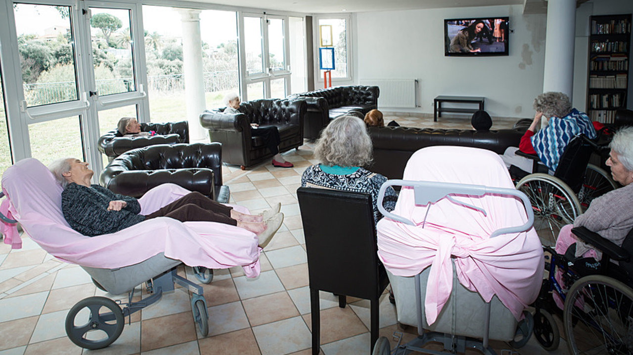 Les critères d'accès au fonds d'urgence de 250 M€ pour les Ehpad n'ont pas été mentionnés, alors que le cabinet de la ministre Catherine Vautrin avait évoqué "une forme d'engagement moral à suivre un certain nombre de recommandations". (Albane Noor/BSIP)