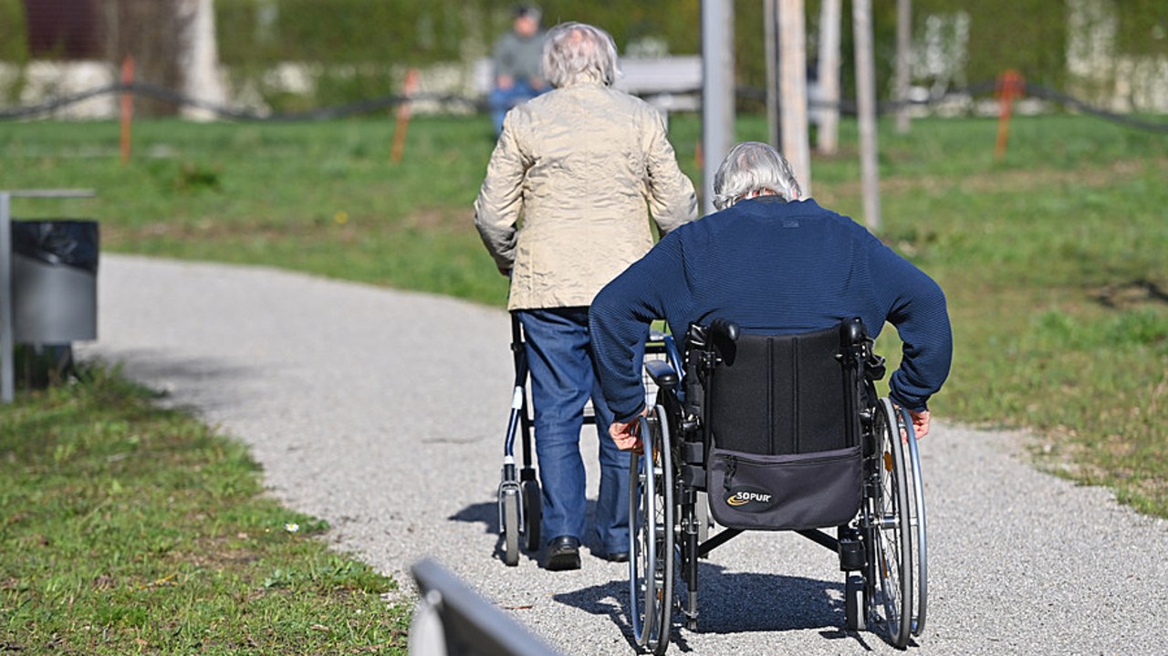 Les champs du grand âge et du handicap sont historiquement séparés par la barrière des 60 ans. (DPA Picture Alliance/ BSIP)