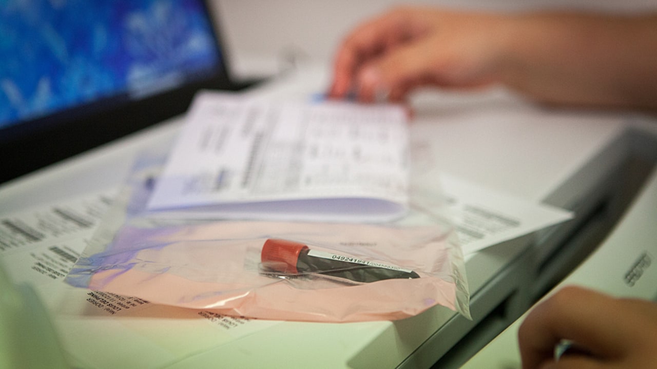 Les experts proposent qu'une fiche de liaison soit rédigée en cas d'obstacle médico-légal avec les éléments médicaux et circonstanciels afin de faciliter les investigations à venir, dans l'intérêt du patient ou de ses ayants droit. (Jessica Bordeau/Image Point FR/BSIP)