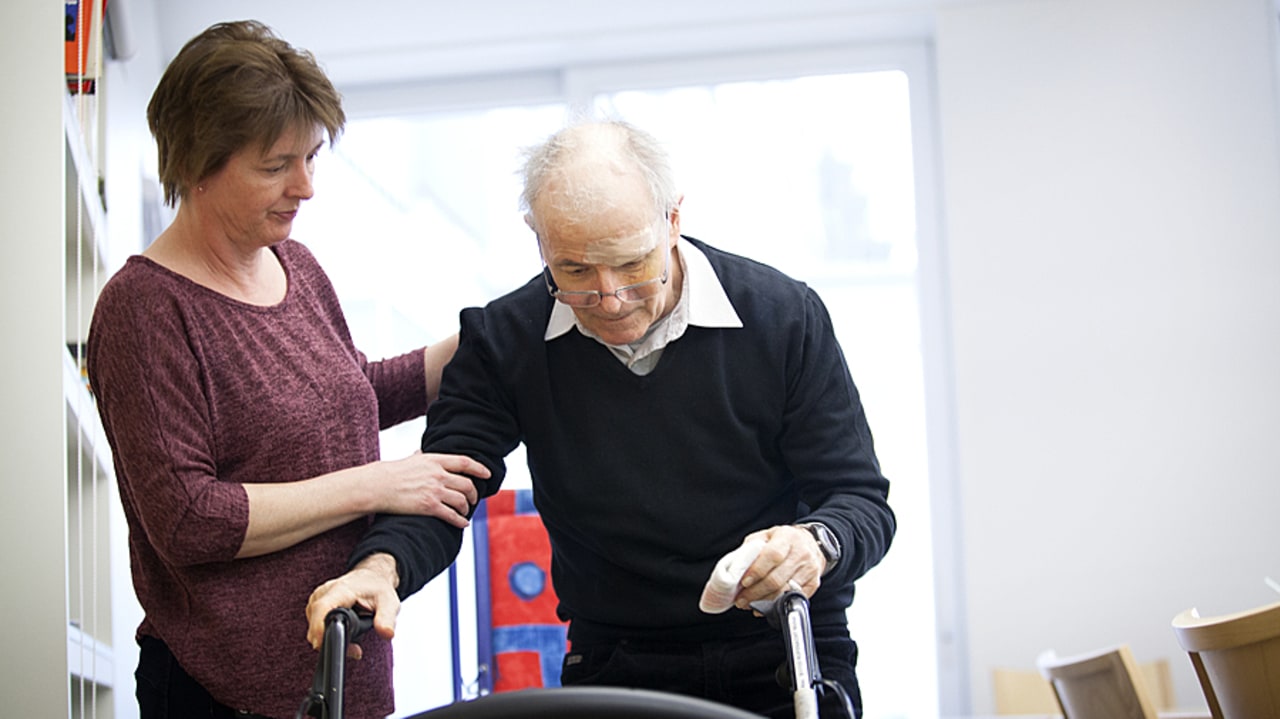 Les associations sont satisfaites de la prise en compte de la maladie de Parkinson ou de la sclérose en plaques dans la stratégie nationale sur les maladies neurodégénératives 2025-2030. (Amélie-Benoist/Image point FR/BSIP)  