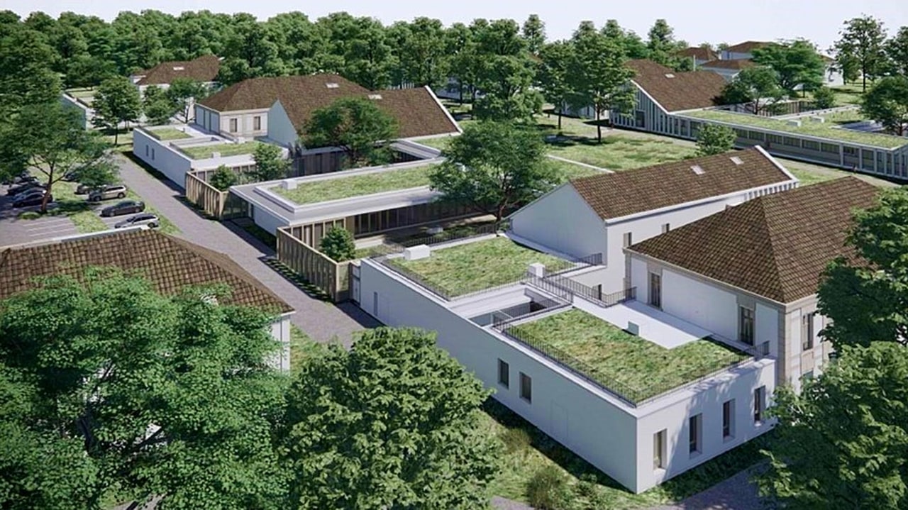 La construction du nouveau pôle santé de l'hôpital psychiatrique Ville-Évrard à Neuilly-sur-Marne va permettre la rénovation et l'extension de 15 000 m2 de bâtiments, dont un pavillon inscrit aux monuments historiques. (AIA Life Designers)
